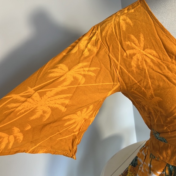 Tie front tropical burnt orange romper - Picture 5 of 8